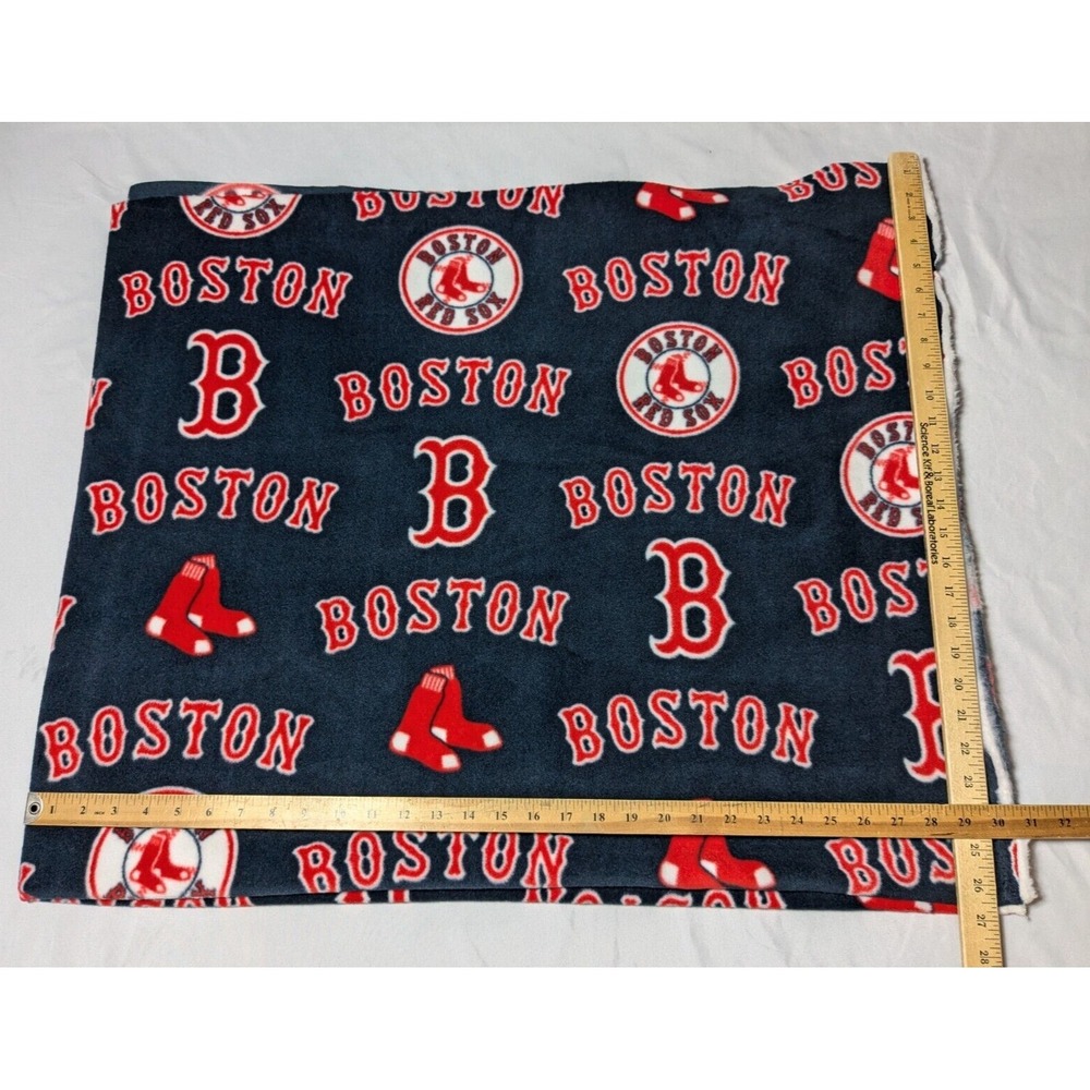 BOSTON‎ RED SOX Fabric Traditions 2009 Sewing & Craft Fleece (Approx. 50"x60")